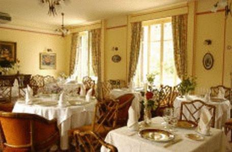 Logis L'Hermitage Buzançais Eksteriør billede