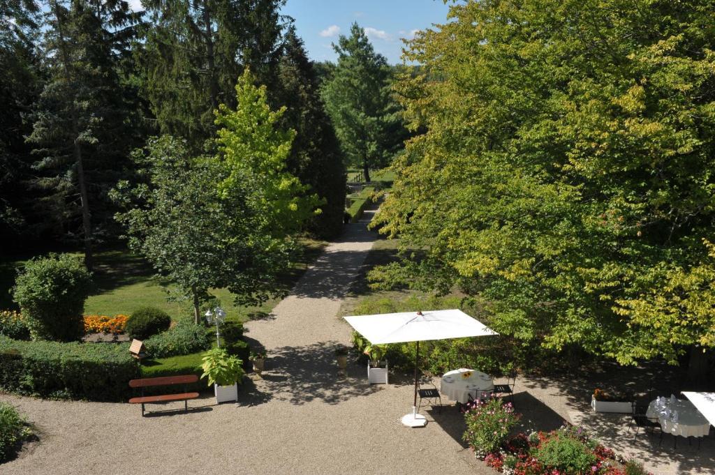 Logis L'Hermitage Buzançais Eksteriør billede