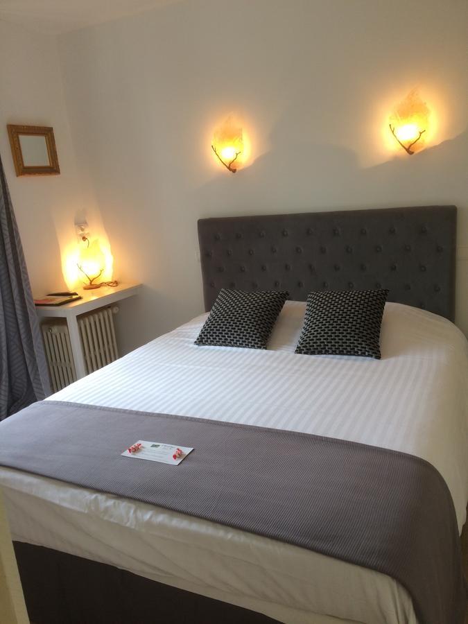 Logis L'Hermitage Buzançais Eksteriør billede